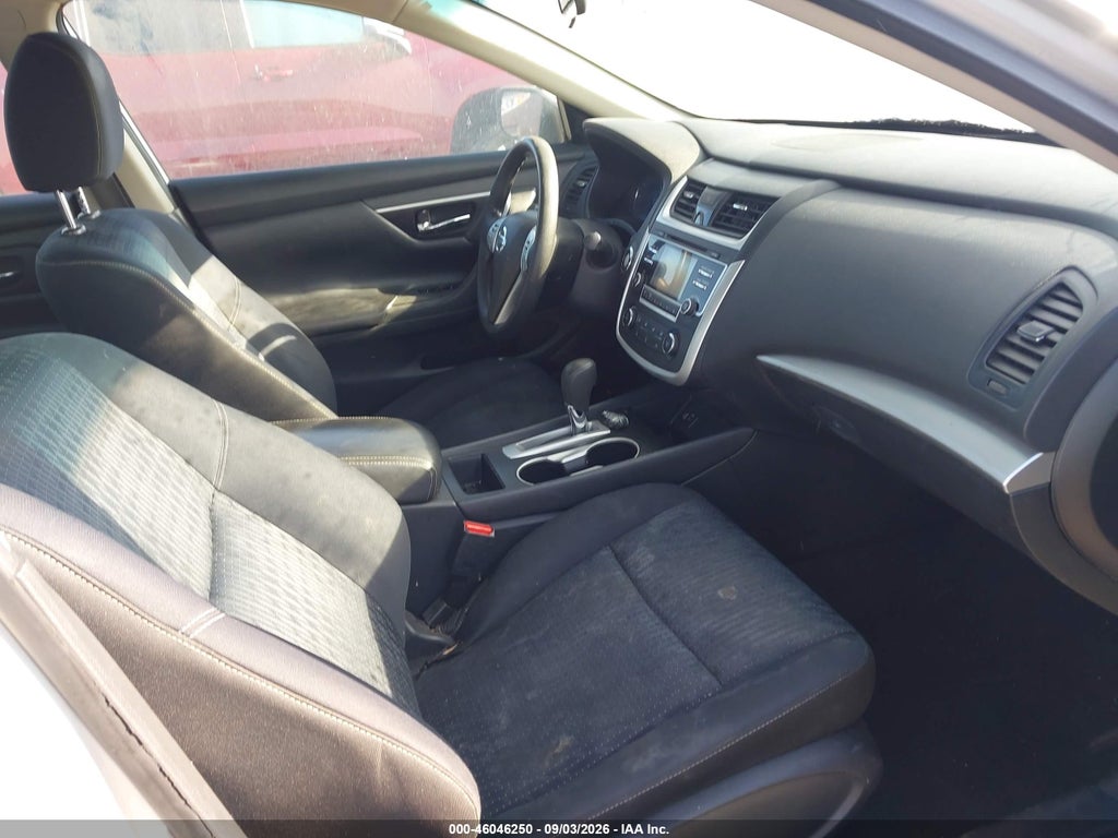 2016 Nissan Altima 2.5/2.5 S/2.5 SL/2.5 SR/2.5 SV photo 5
