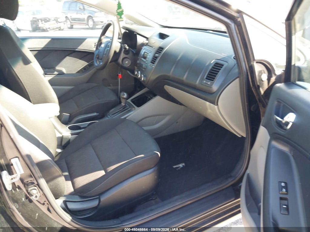 2015 Kia Forte LX photo 5