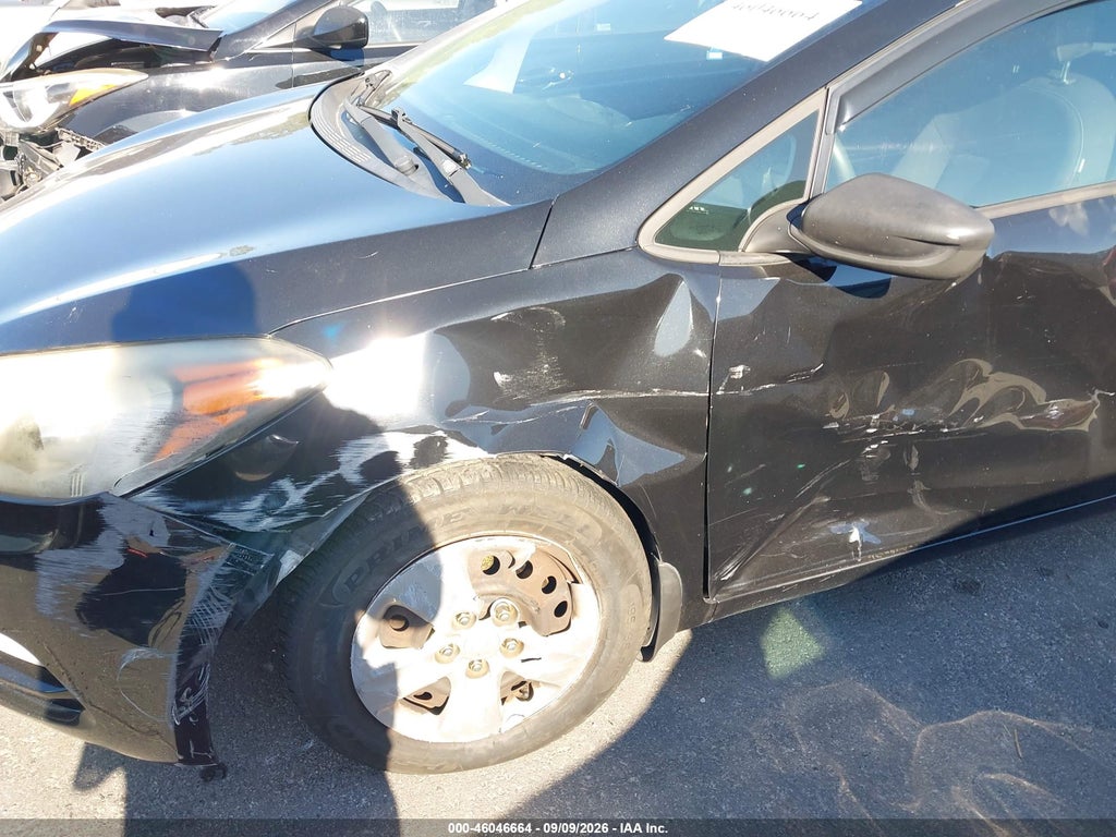 2015 Kia Forte LX photo 6