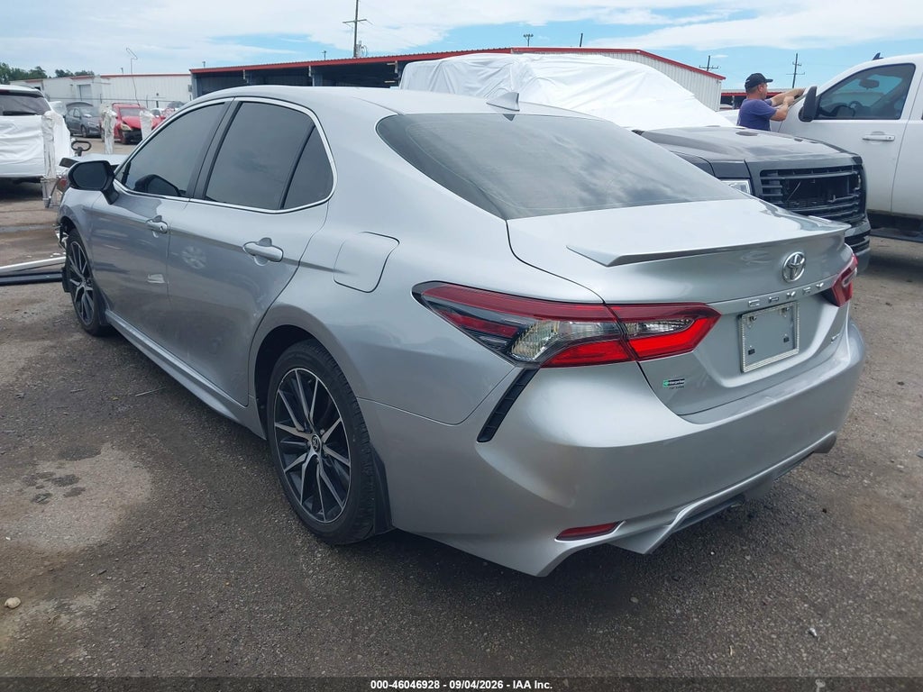 2023 Toyota Camry SE photo 3