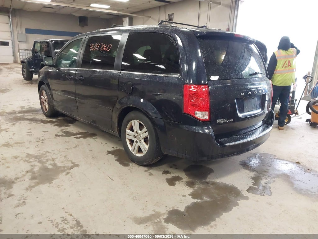 2011 Dodge Grand Caravan Crew photo 3