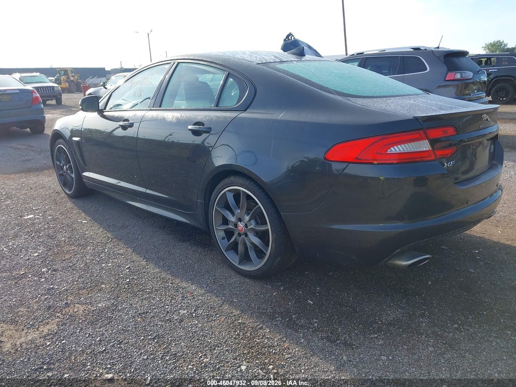 2015 Jaguar XF 3.0 Portfolio/3.0 Sport photo 3