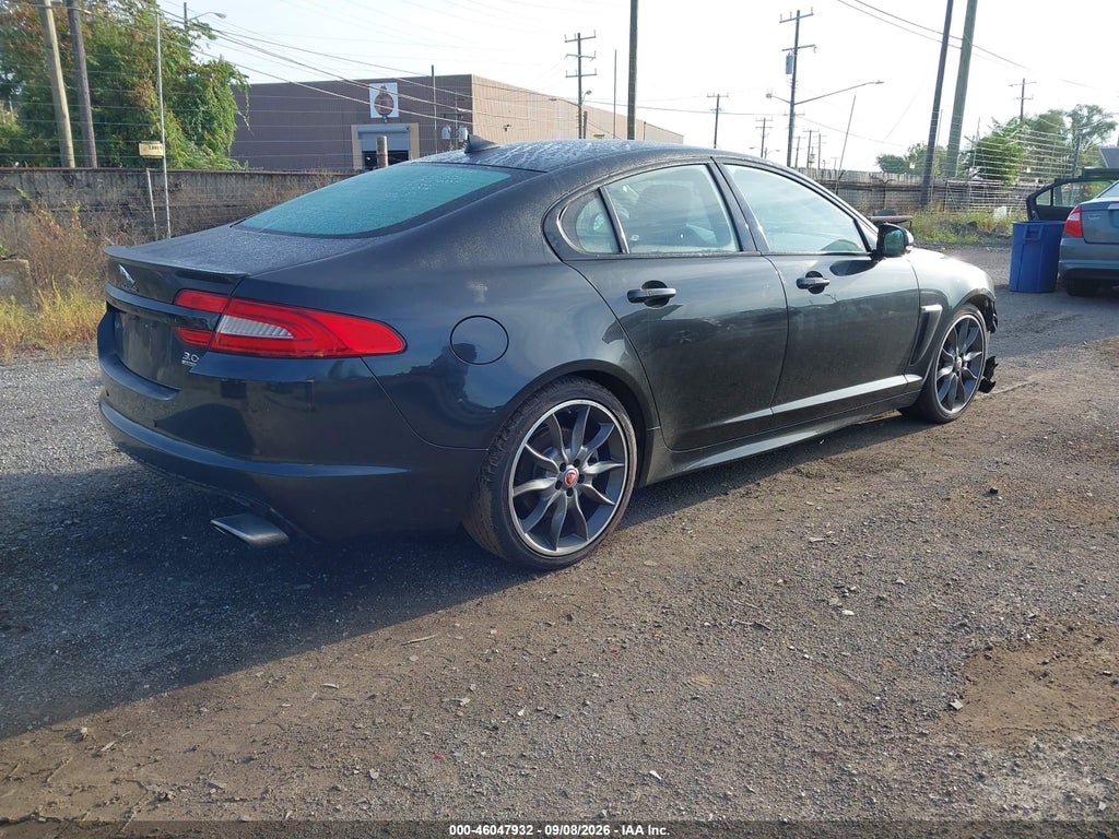 2015 Jaguar XF 3.0 Portfolio/3.0 Sport photo 4