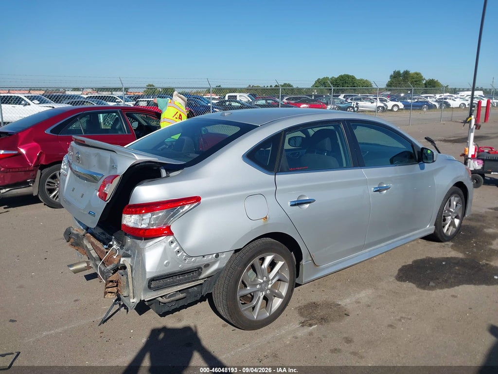 2013 Nissan Sentra SR photo 4