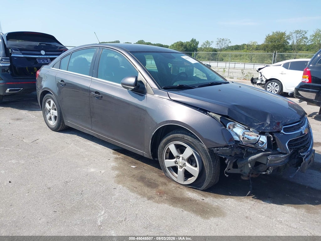 2015 Chevrolet Cruze 1LT Auto photo 1
