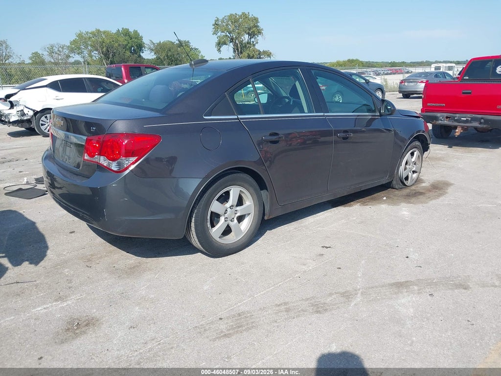 2015 Chevrolet Cruze 1LT Auto photo 4