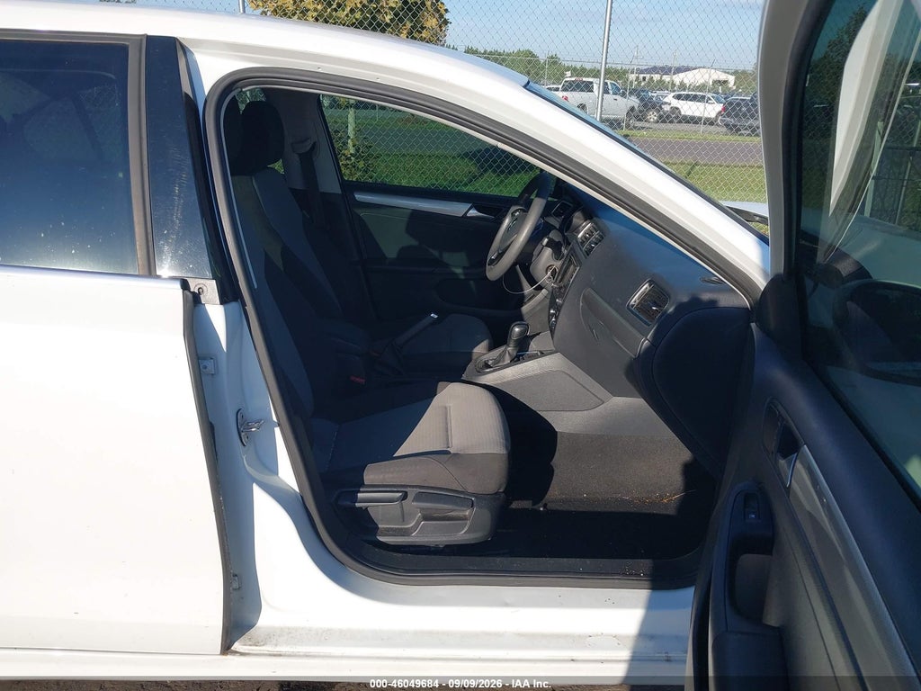 2017 Volkswagen Jetta 1.4T S photo 5