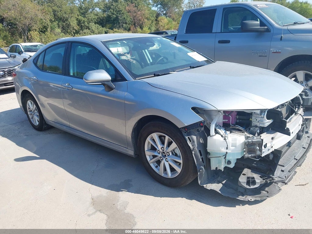 TOYOTA CAMRY 2026