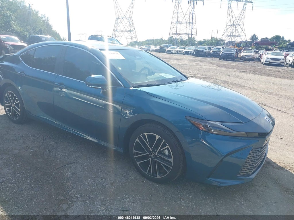 TOYOTA CAMRY 2026