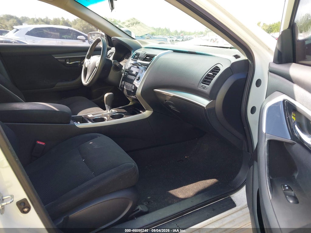 2014 Nissan Altima 2.5 S photo 5