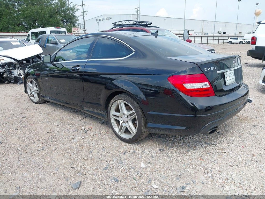 2014 Mercedes-Benz C 250 photo 3
