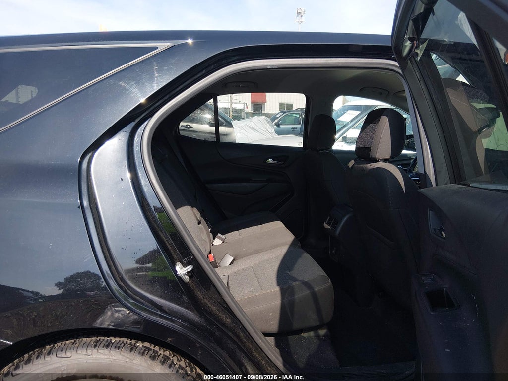 2022 Chevrolet Equinox FWD LT photo 8