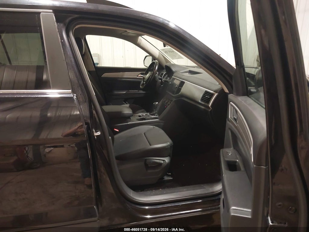 2018 Volkswagen Atlas 3.6L V6 SE photo 5
