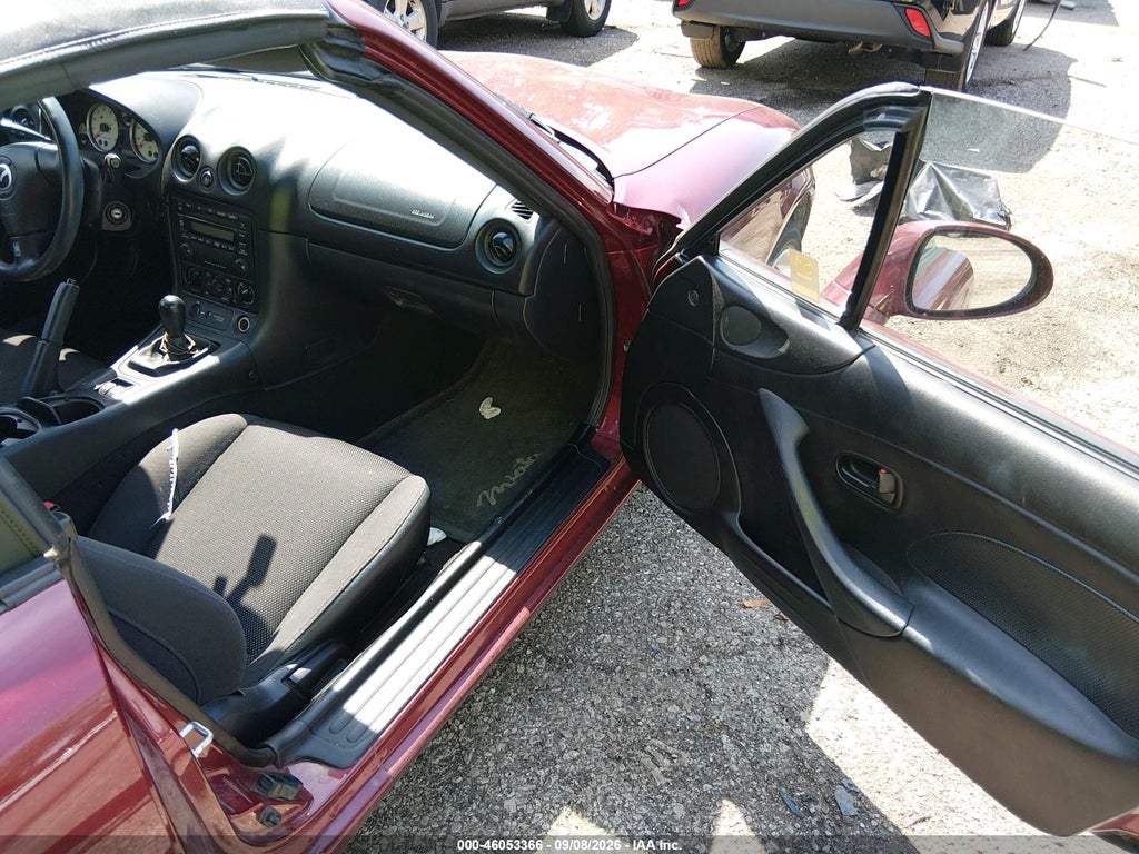 2003 Mazda MX-5 Miata Cloth/LS/SE/Shinsen photo 5