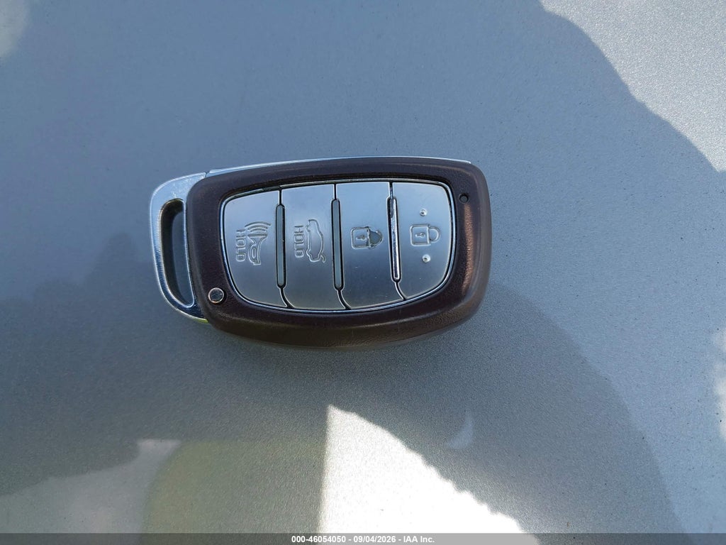 2020 Hyundai Elantra Value Edition photo 11