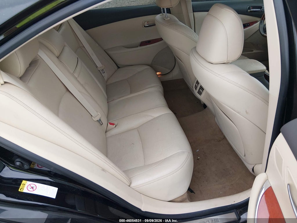 2011 Lexus ES 350 photo 8
