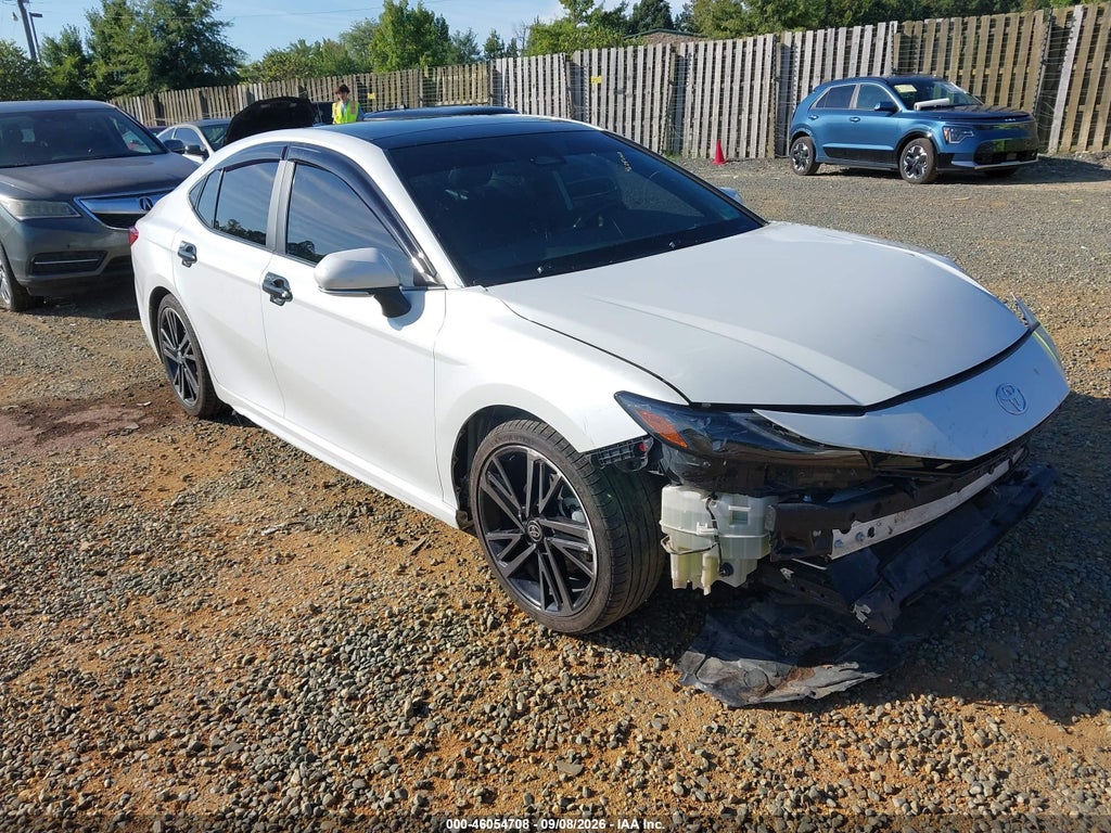 TOYOTA CAMRY 2025