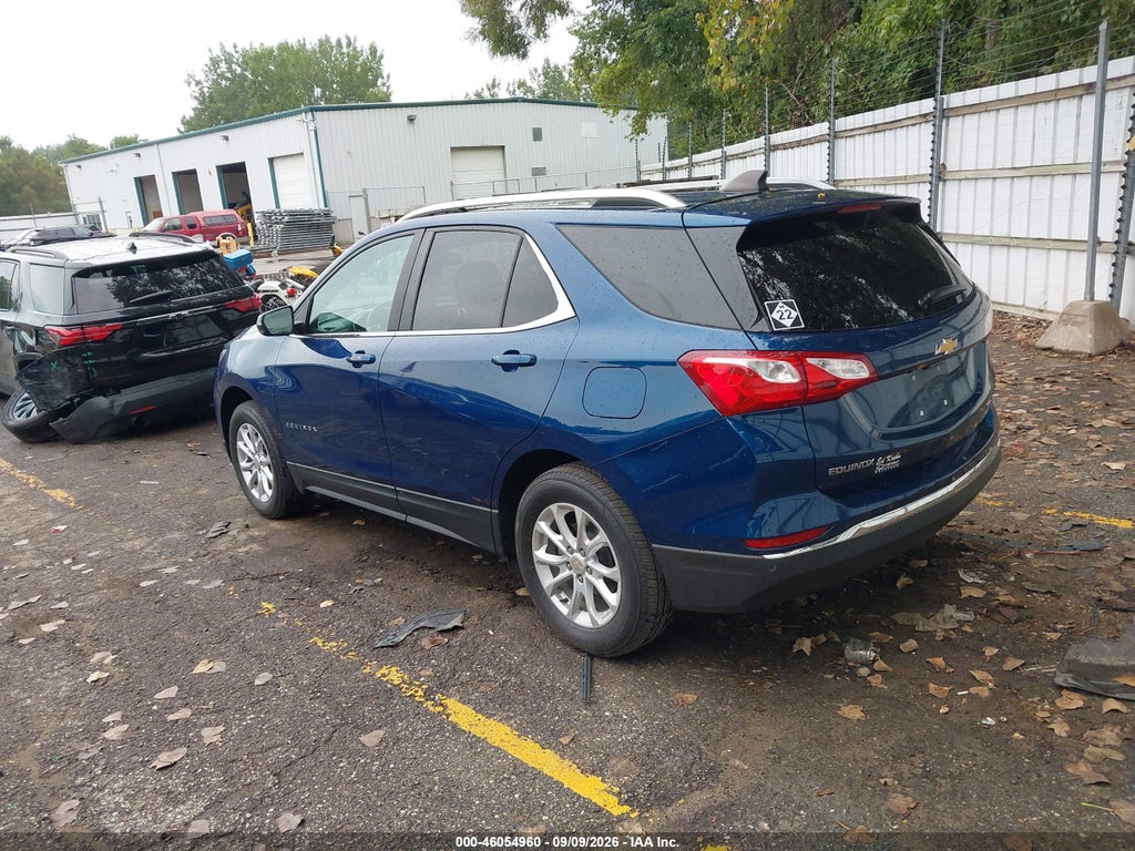 2021 Chevrolet Equinox AWD LT photo 3