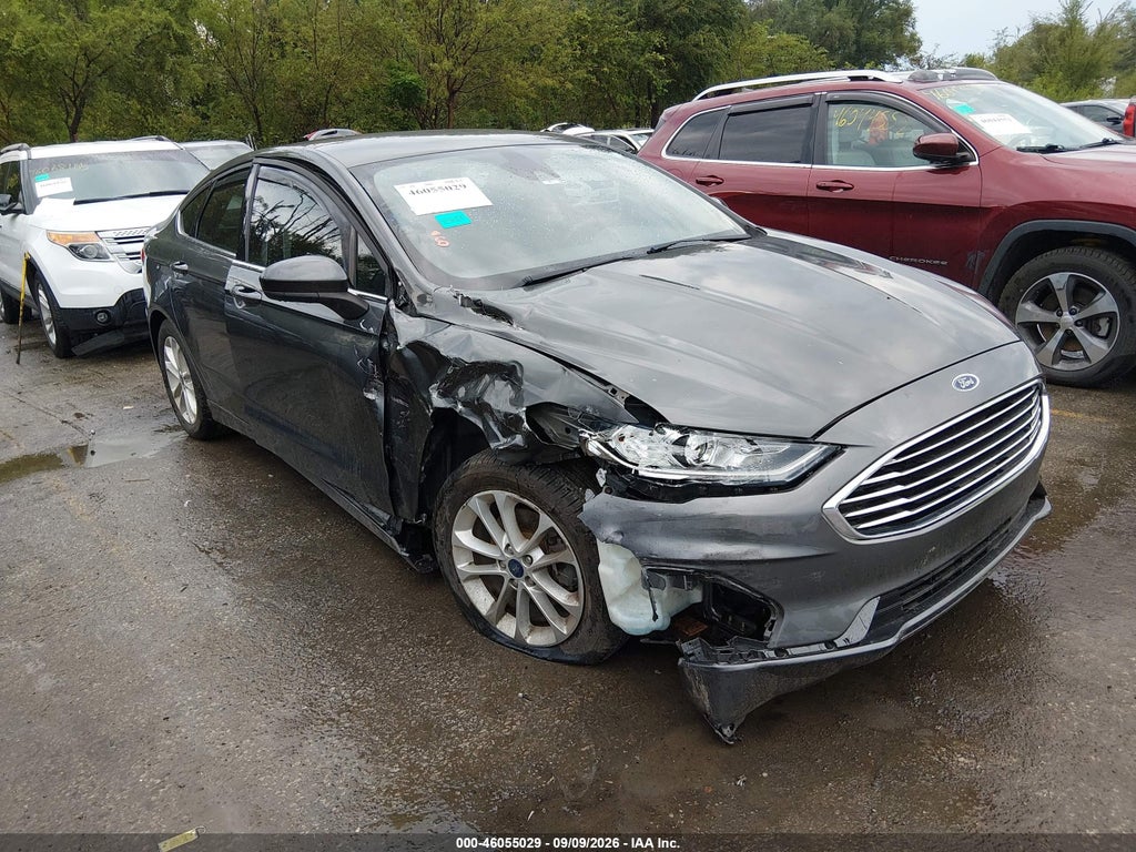 2019 Ford Fusion SE photo 1