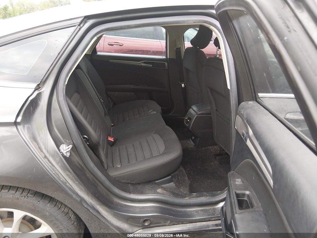 2019 Ford Fusion SE photo 8