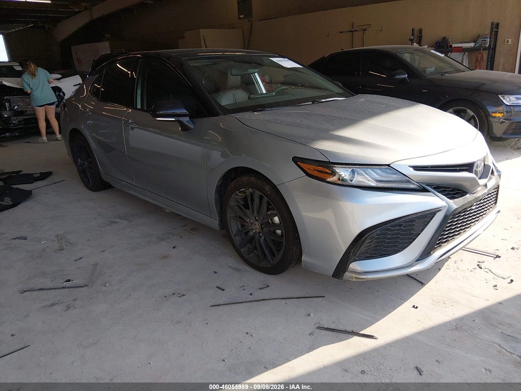 TOYOTA CAMRY 2023