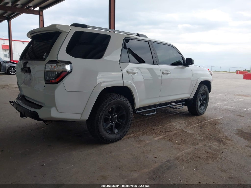 2016 Toyota 4RUNNER Trail photo 4