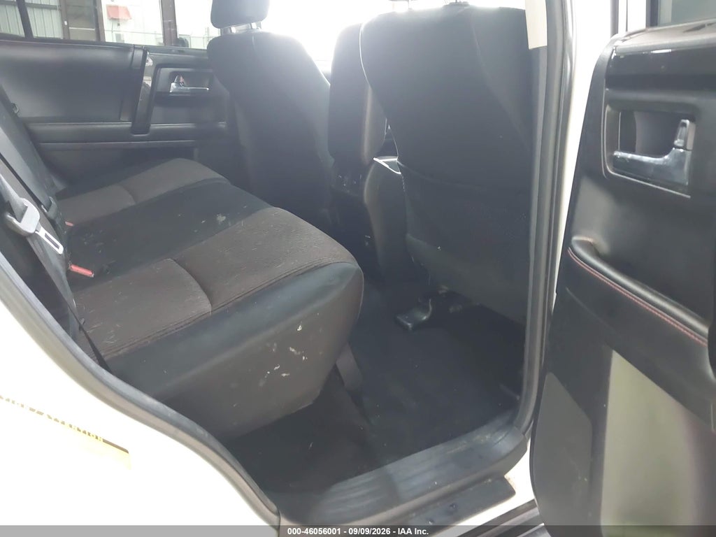 2016 Toyota 4RUNNER Trail photo 8