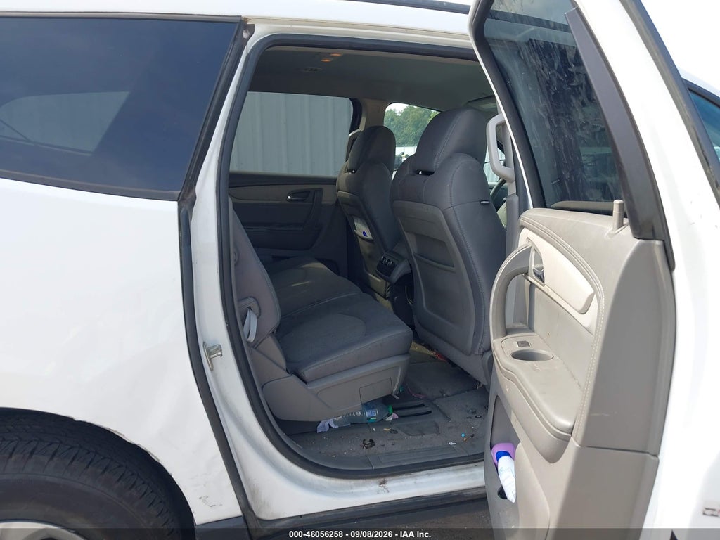2016 Chevrolet Traverse LS photo 8