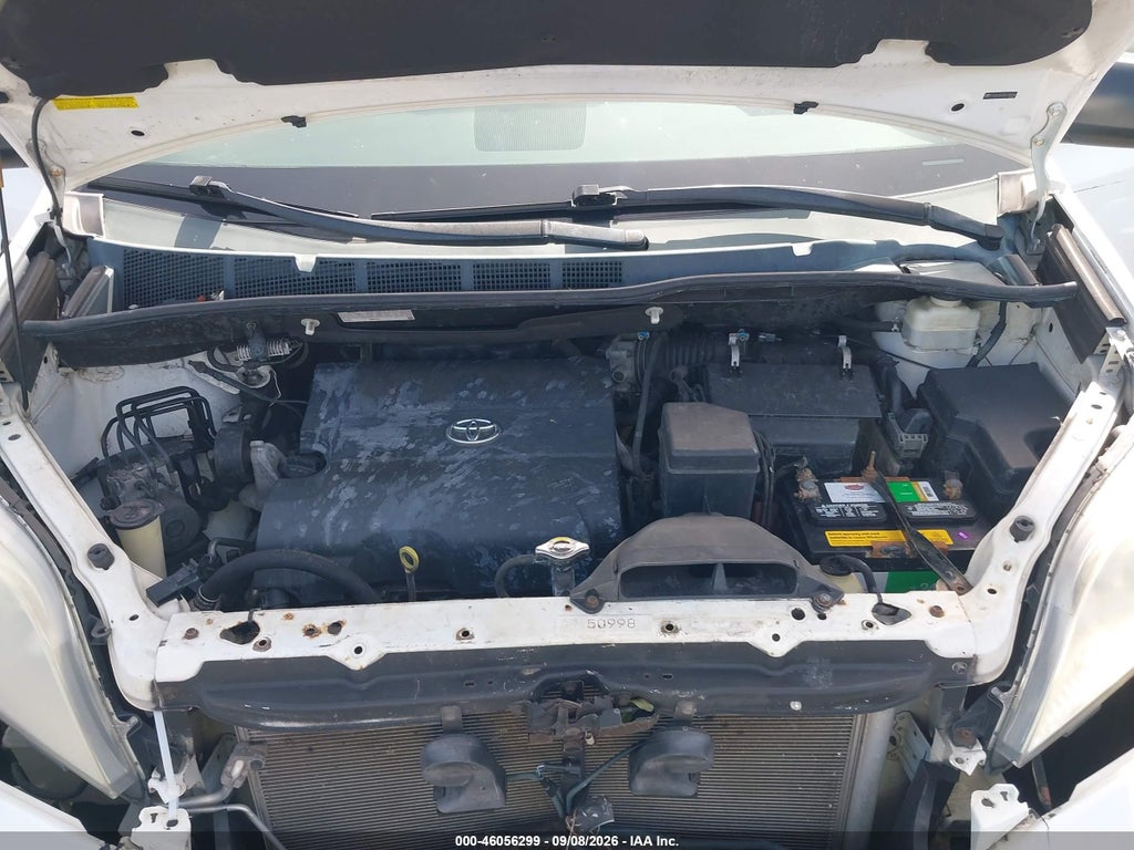 2013 Toyota Sienna L V6 7 Passenger photo 10
