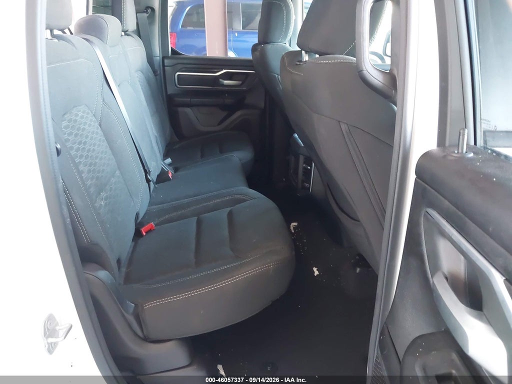 2025 Ram 1500 BIG Horn Crew Cab 4X4 6'4 Box photo 8