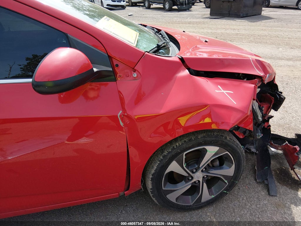 2018 Chevrolet Sonic Premier Auto photo 6