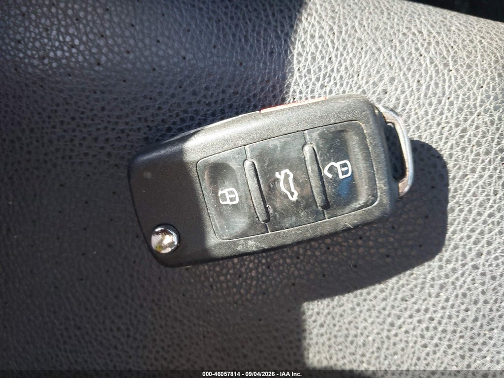 2011 Volkswagen Jetta 2.5L SE photo 11