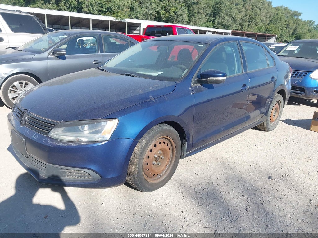 2011 Volkswagen Jetta 2.5L SE photo 2