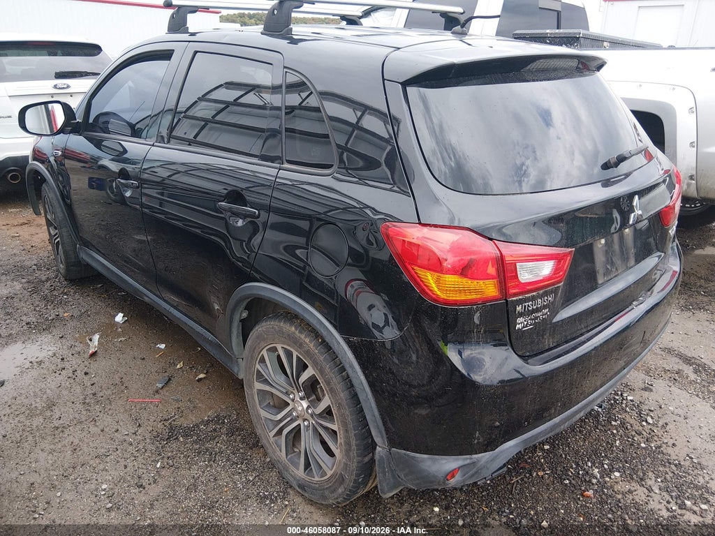 2016 Mitsubishi Outlander Sport 2.0 ES photo 3