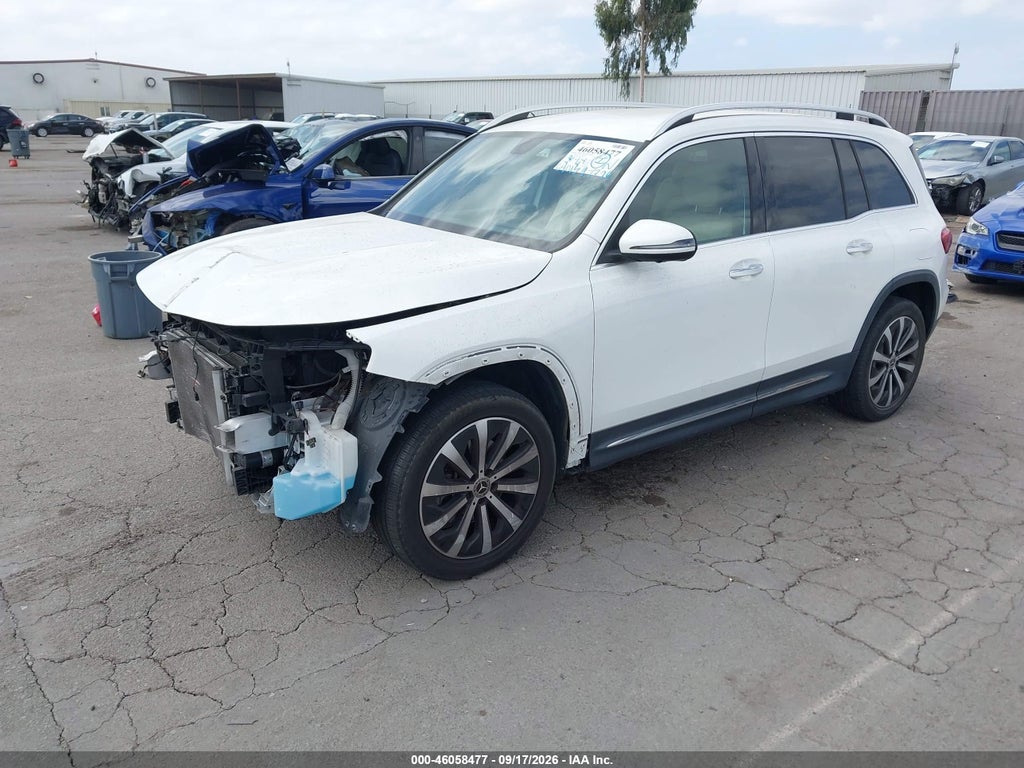 2022 Mercedes-Benz GLB 250 photo 2