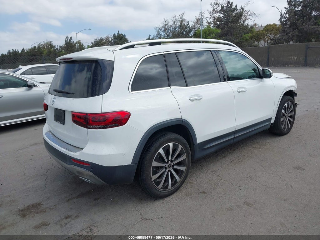 2022 Mercedes-Benz GLB 250 photo 4