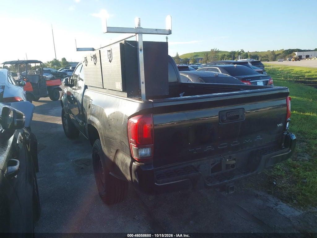 2022 Toyota Tacoma SR V6 photo 3