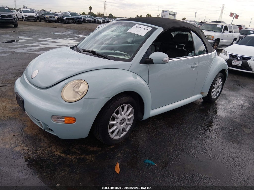 2004 Volkswagen New Beetle GLS photo 2