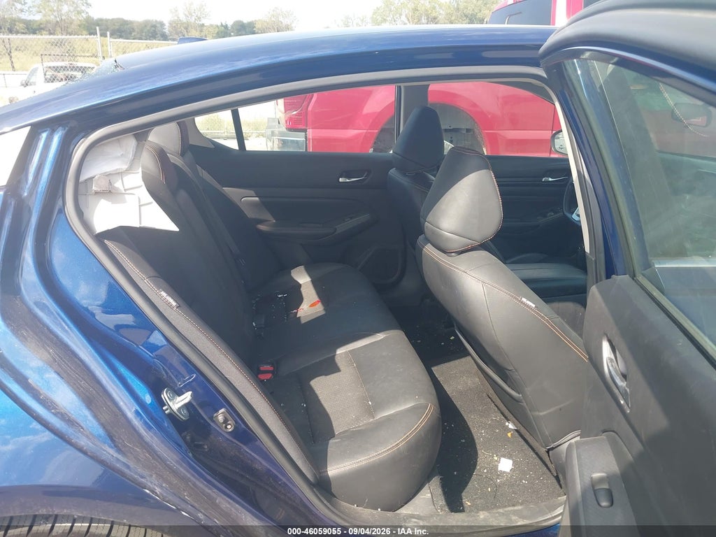 2020 Nissan Altima SR FWD photo 8
