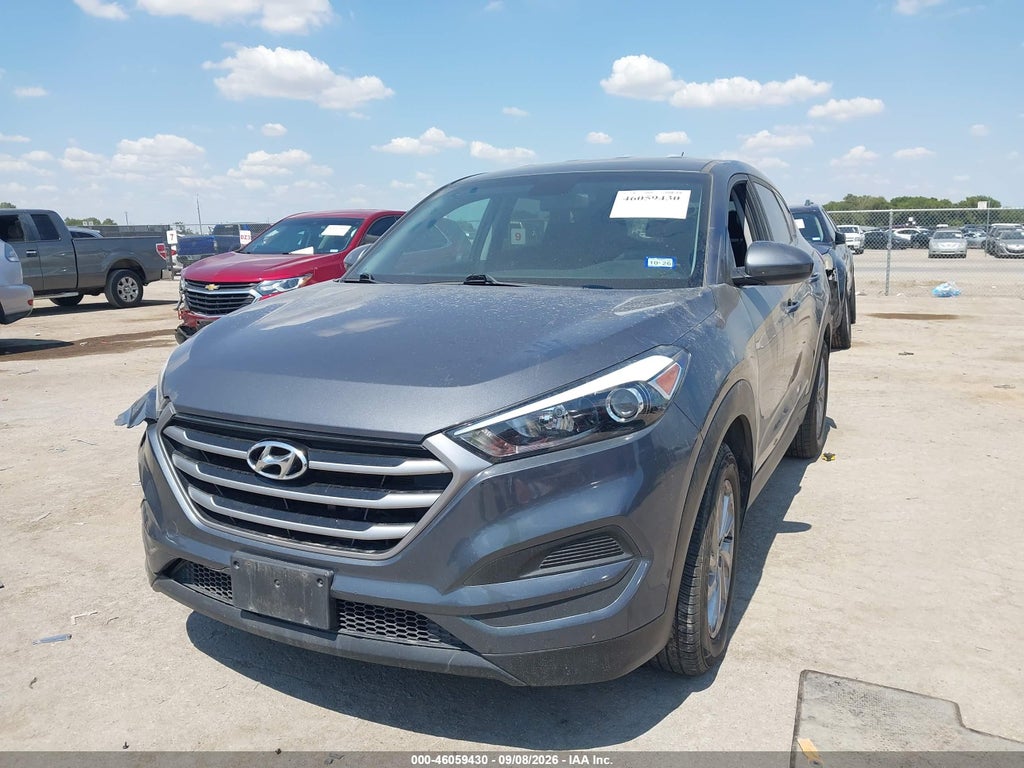 2018 Hyundai Tucson SE photo 2