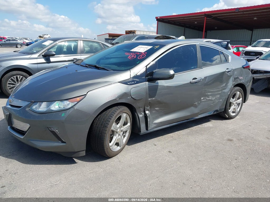 2017 Chevrolet Volt LT photo 2