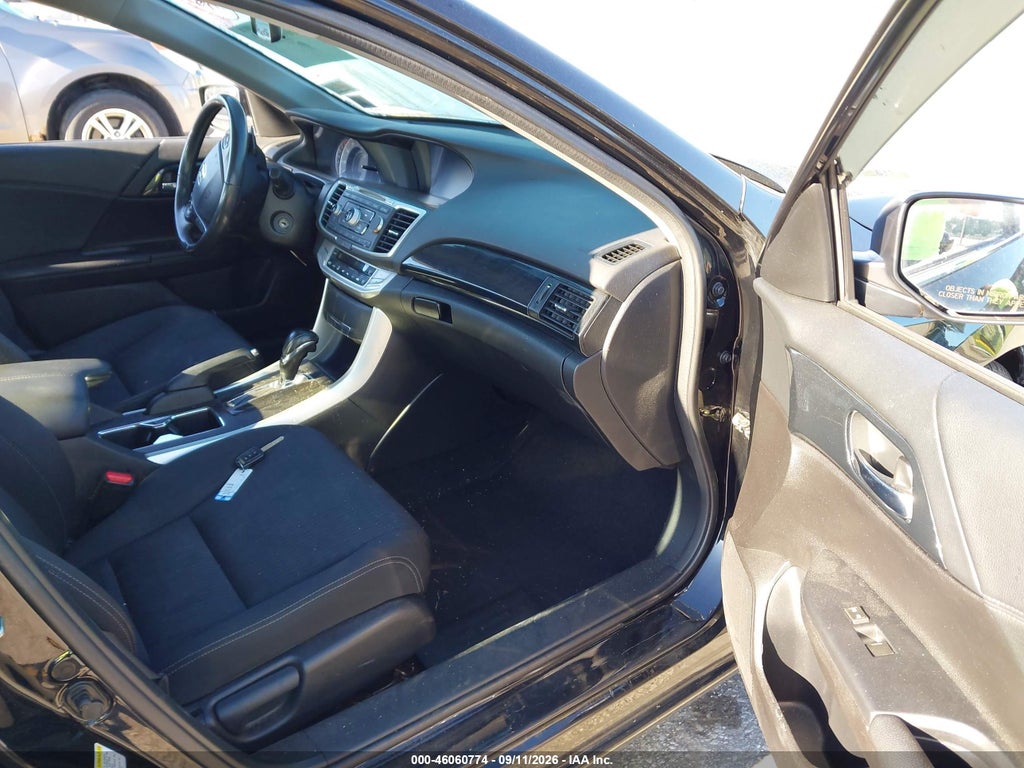 2014 Honda Accord Sport photo 5