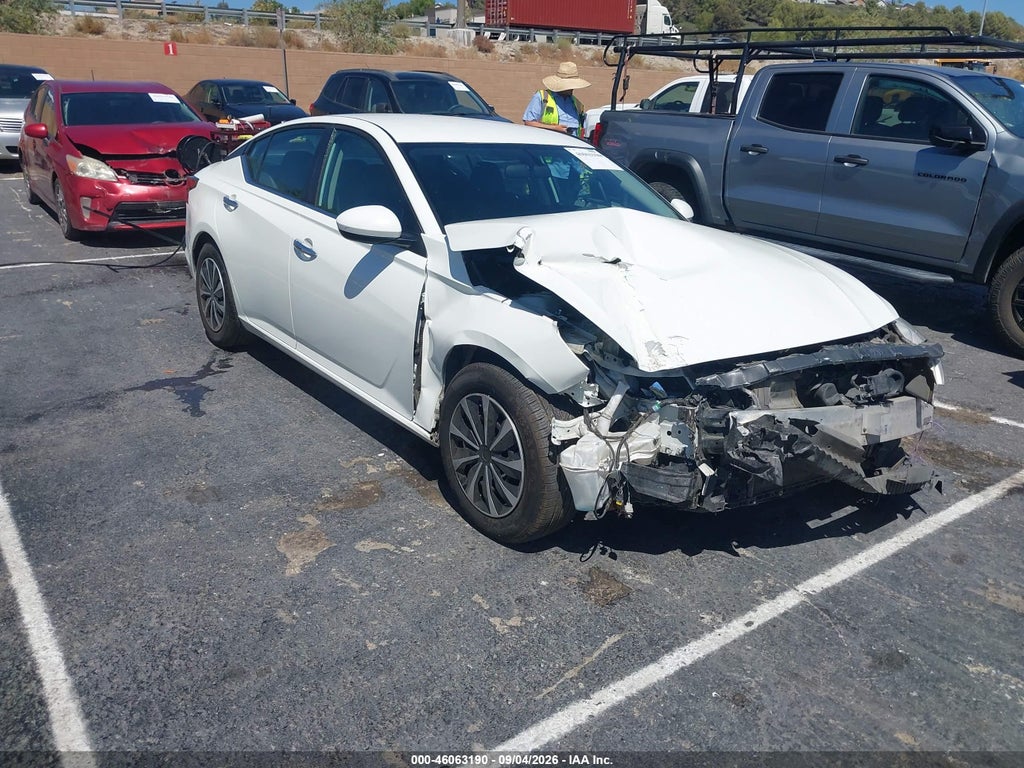2020 Nissan Altima S FWD photo 1