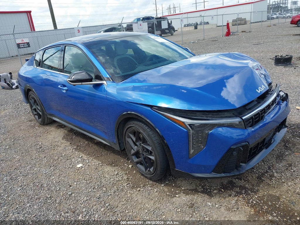2025 Kia K4 GT-Line Turbo photo 1