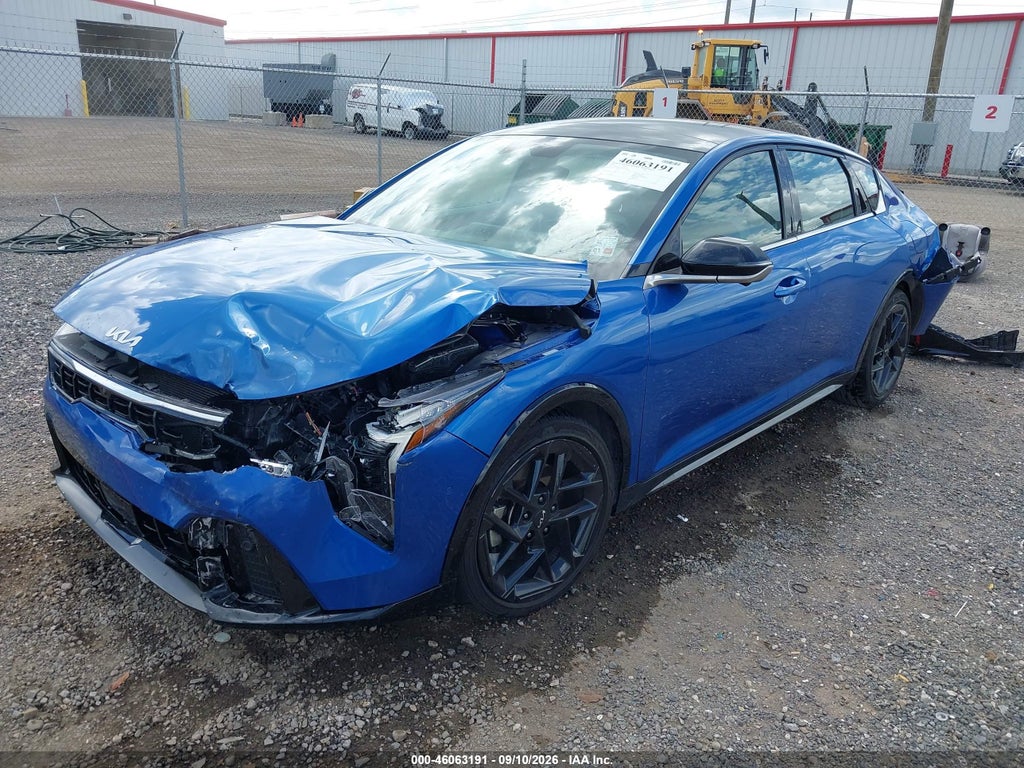2025 Kia K4 GT-Line Turbo photo 2