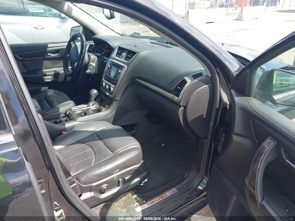 2016 GMC Acadia Denali photo 5