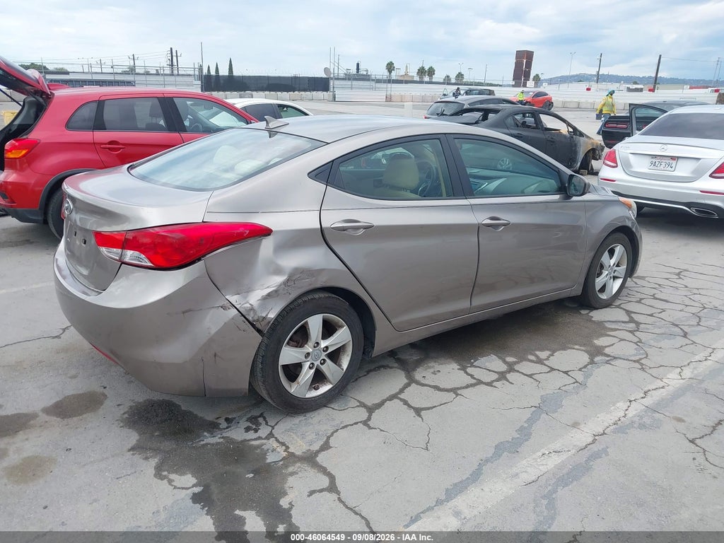 2012 Hyundai Elantra GLS photo 4