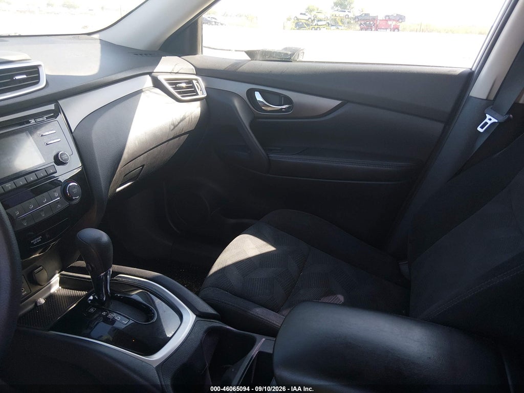 2014 Nissan Rogue S/SL/SV photo 5