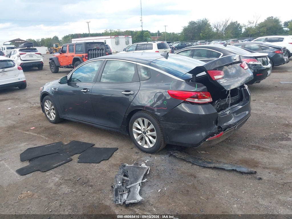 2017 Kia Optima LX photo 3