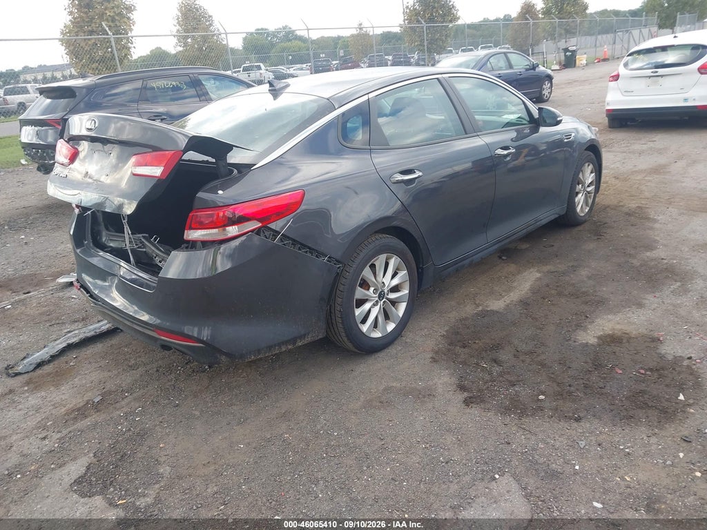 2017 Kia Optima LX photo 4